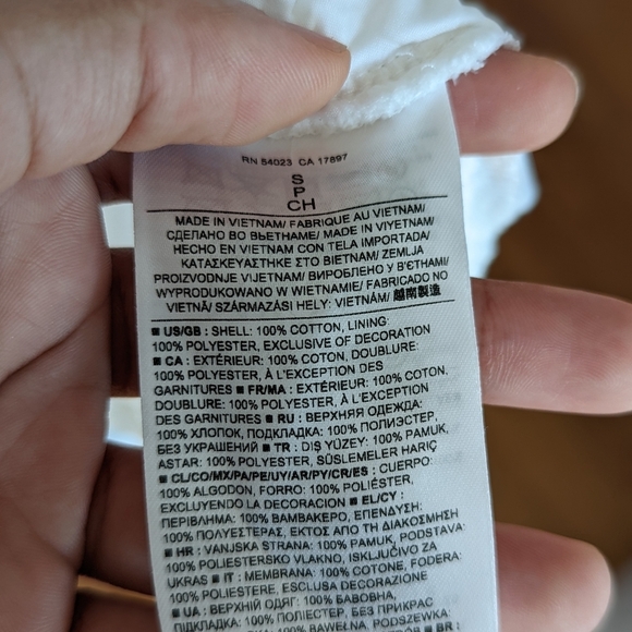 Banana Republic Crochet/Lace off the shoulder dress with sash - Picture 7 of 9